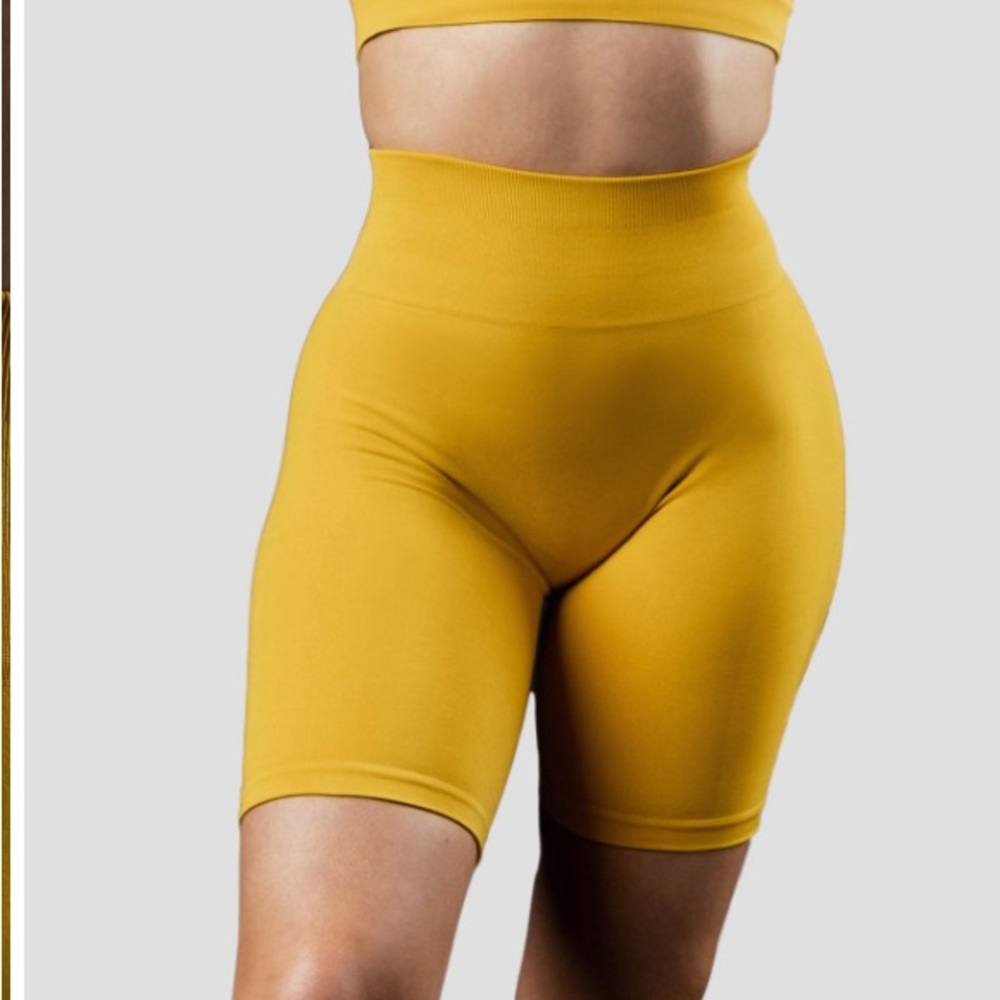 Alphalete Amplify Golden Hour Biker Shorts